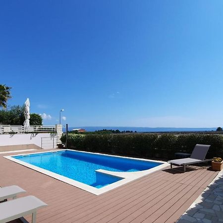 ספליט Sea View- Spacious Apartment With Shared Pool מראה חיצוני תמונה