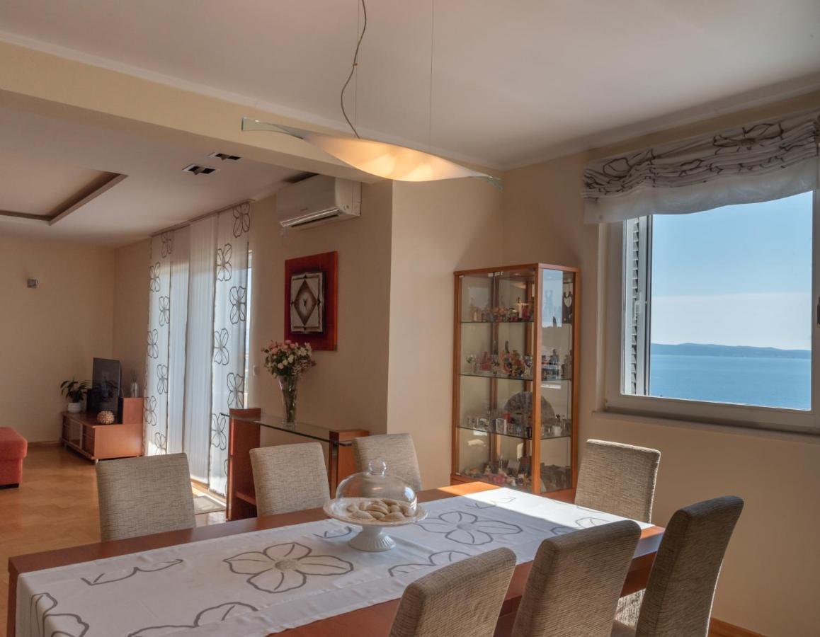 ספליט Sea View- Spacious Apartment With Shared Pool מראה חיצוני תמונה